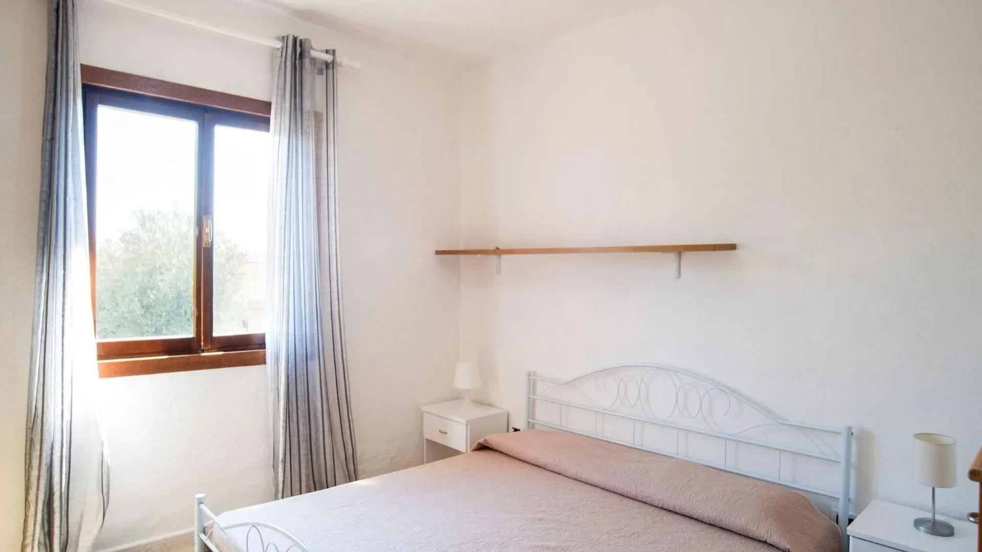 Apartment In Marinella Marinella