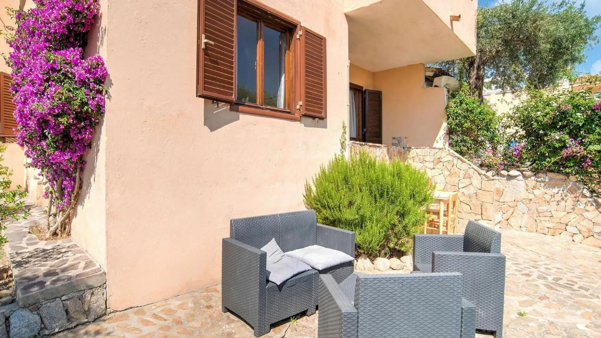 Apartment In Marinella Marinella