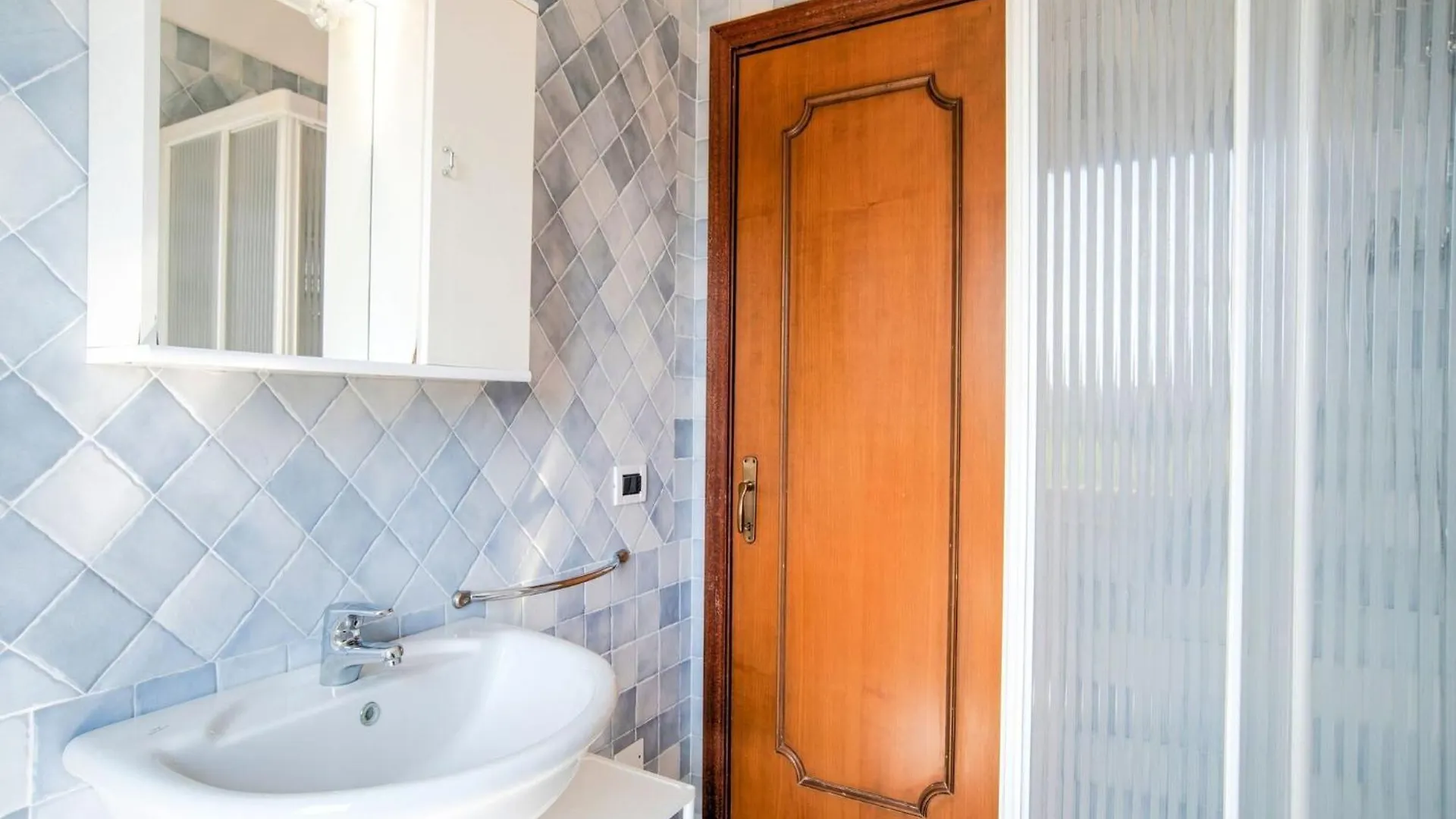 Apartment In Marinella Marinella