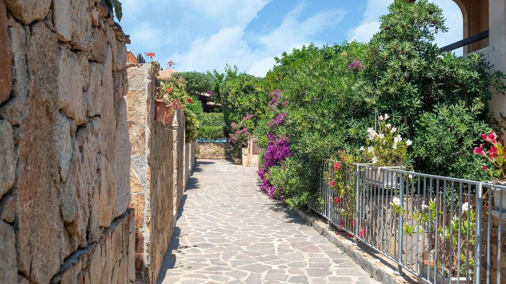 Apartment In Marinella Marinella